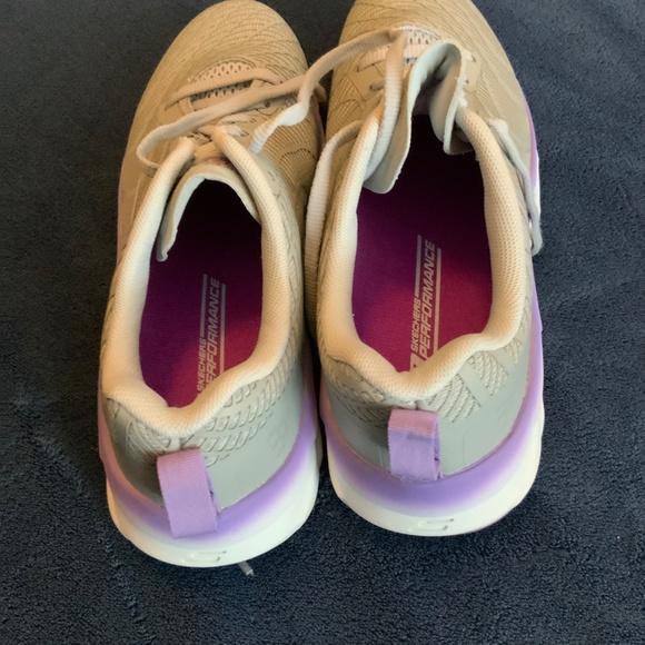 Women’s Ultra Flight Skechers Gray Purple Shoes - Picture 4 of 7